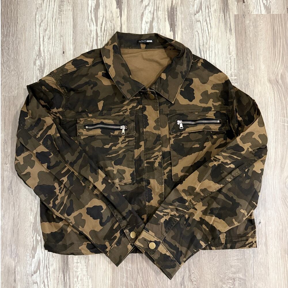 Fashion Nova Camo Utility Zip Front Denim‎ Jacket Women’s 1X Army Green